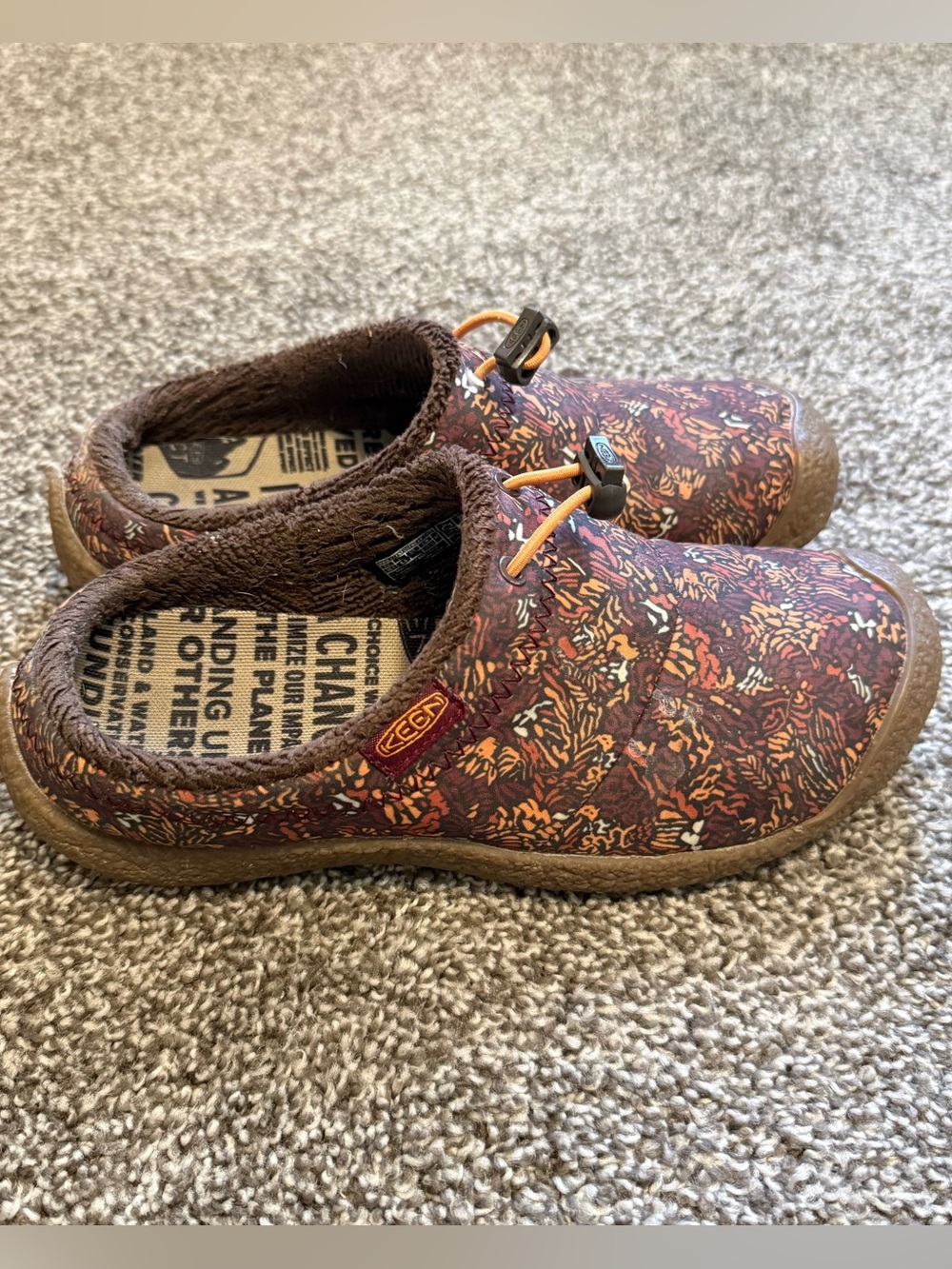 Keen slippers
